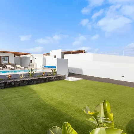 Altos Tabaiba 7a By Escape * Playa Blanca (Lanzarote)